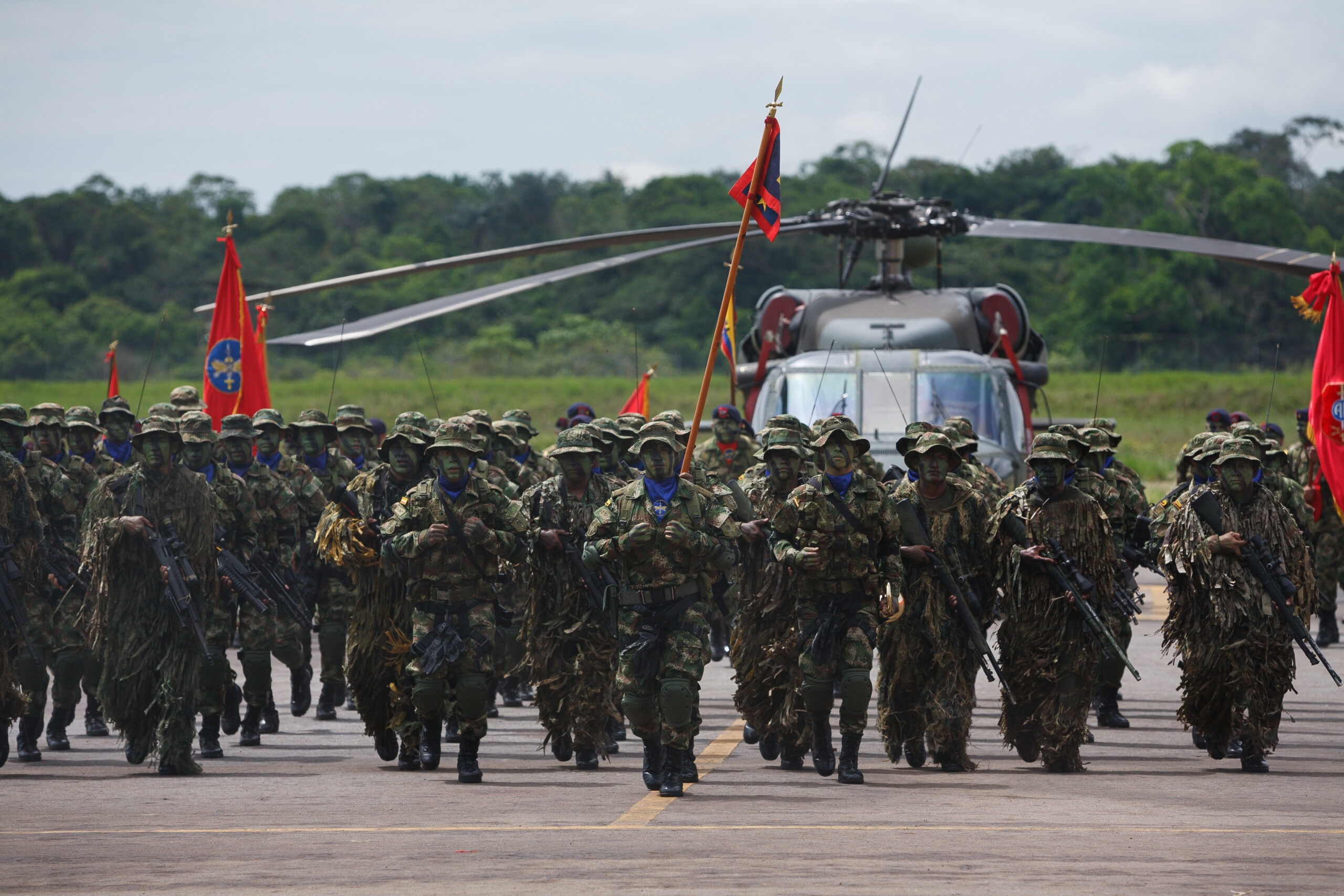 Des soldats de la Brigade spéciale de lutte contre le trafic de drogue de l'Armée nationale de Colombie, à Larandia - 7 décembre 2016 - Wikimedia commons - Photo de Osvaldo Equite
